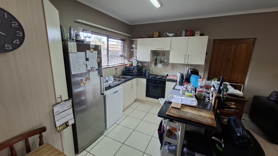 To Let 2 Bedroom Property for Rent in Bateleur Estate Mpumalanga