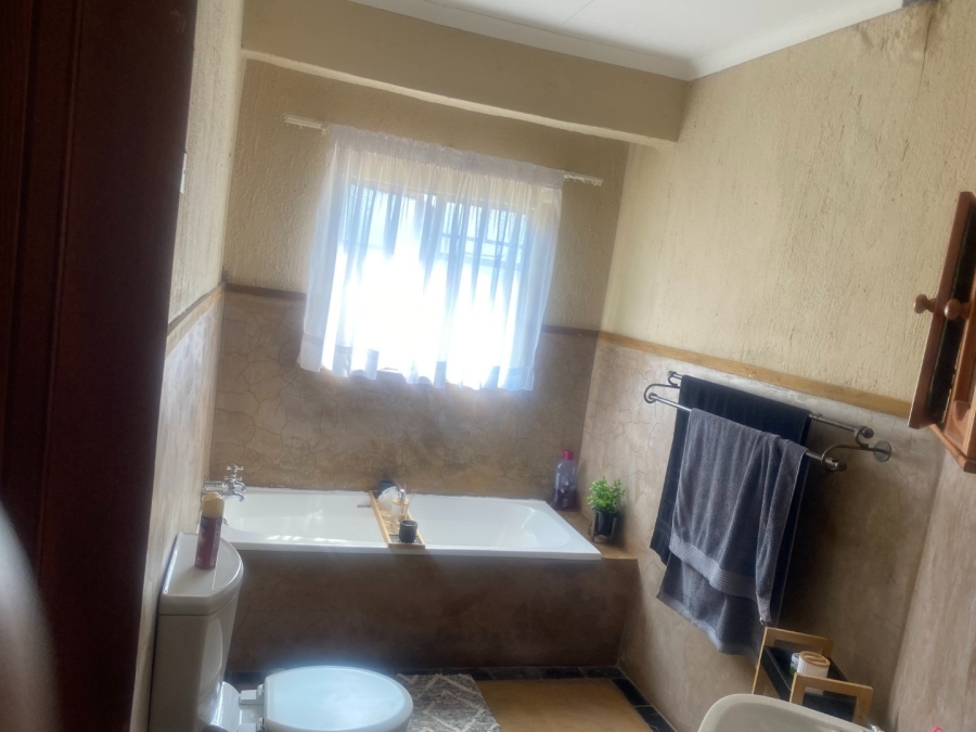 3 Bedroom Property for Sale in Stonehenge Ext 1 Mpumalanga