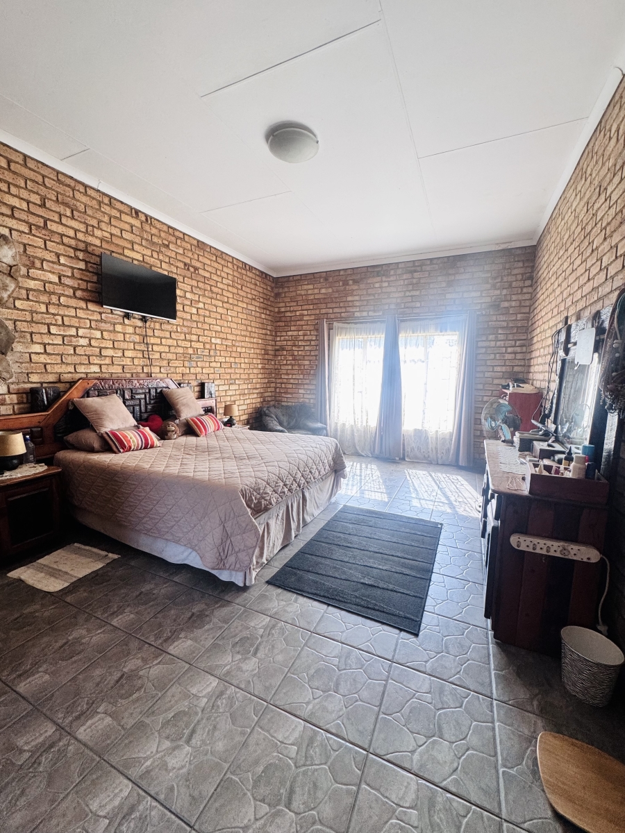 4 Bedroom Property for Sale in Jackaroo A H Mpumalanga