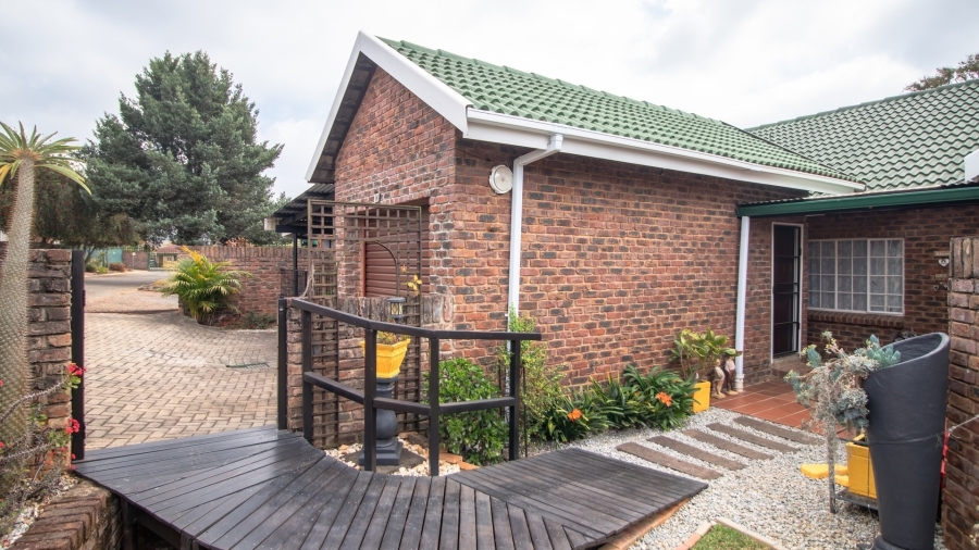 3 Bedroom Property for Sale in Kingsview Mpumalanga