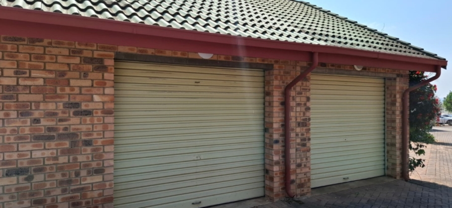 2 Bedroom Property for Sale in White River Ext 18 Mpumalanga