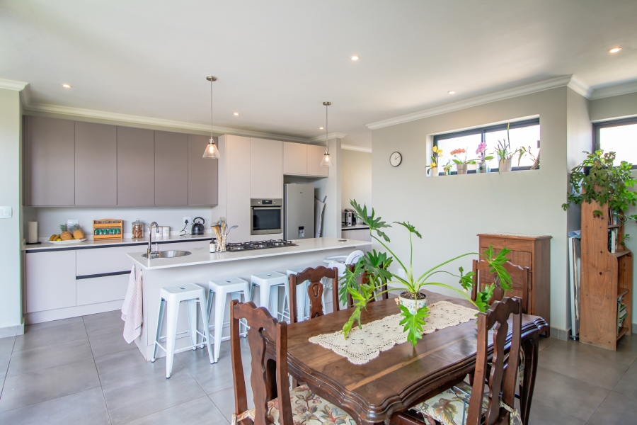 3 Bedroom Property for Sale in Sonheuwel Mpumalanga