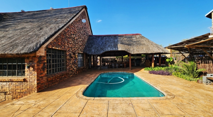 3 Bedroom Property for Sale in Marloth Park Mpumalanga