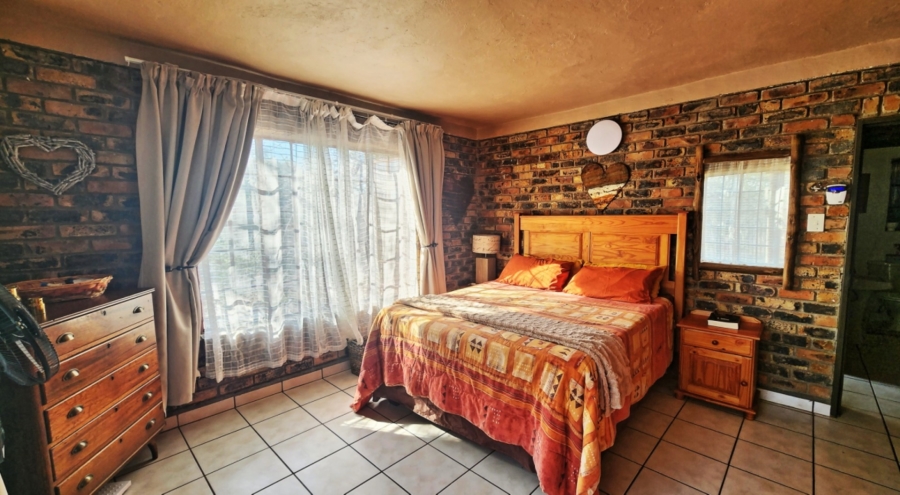 3 Bedroom Property for Sale in Marloth Park Mpumalanga