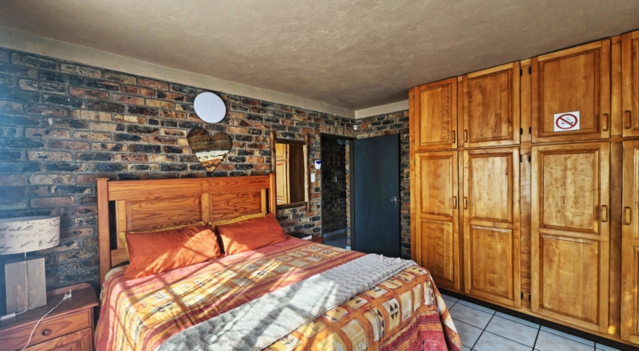3 Bedroom Property for Sale in Marloth Park Mpumalanga