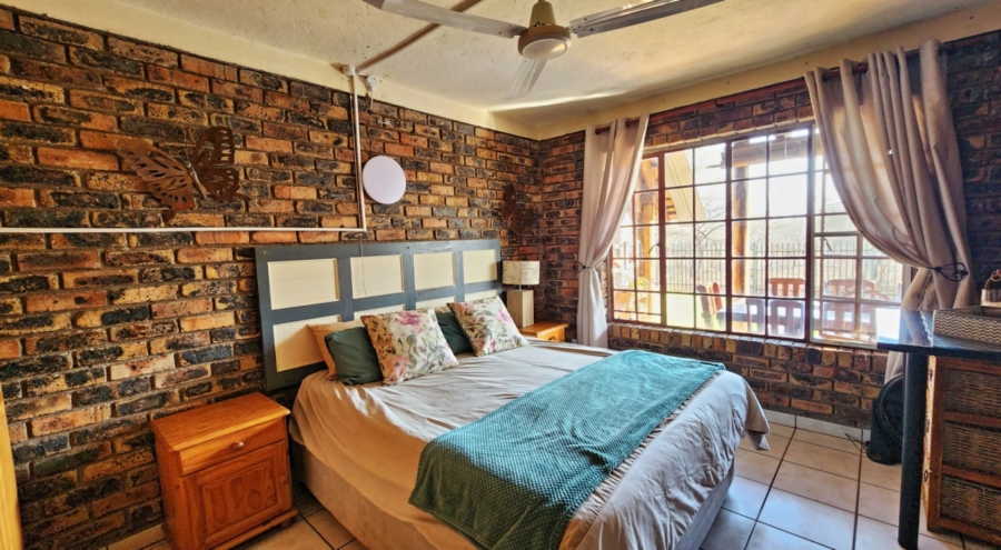 3 Bedroom Property for Sale in Marloth Park Mpumalanga