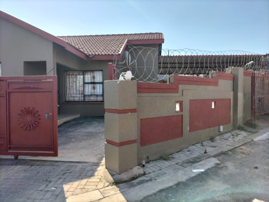 3 Bedroom Property for Sale in Kamagugu Mpumalanga