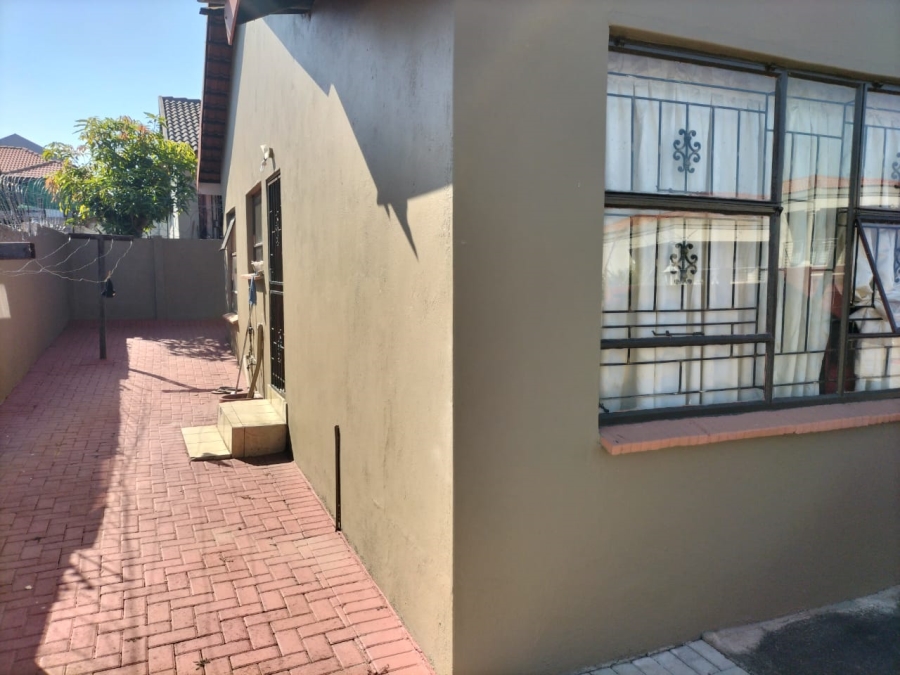 3 Bedroom Property for Sale in Kamagugu Mpumalanga