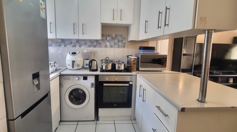 2 Bedroom Property for Sale in West Acres Ext 24 Mpumalanga