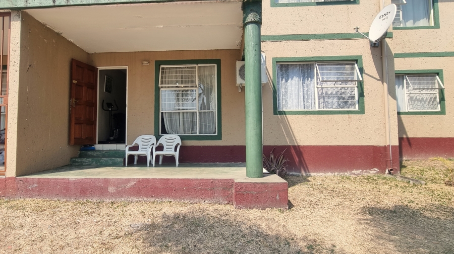2 Bedroom Property for Sale in West Acres Ext 24 Mpumalanga