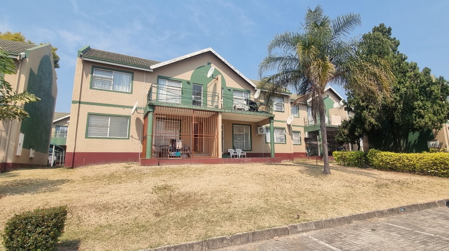 2 Bedroom Property for Sale in West Acres Ext 24 Mpumalanga
