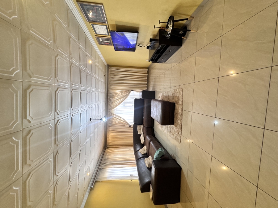 7 Bedroom Property for Sale in Model Park Mpumalanga