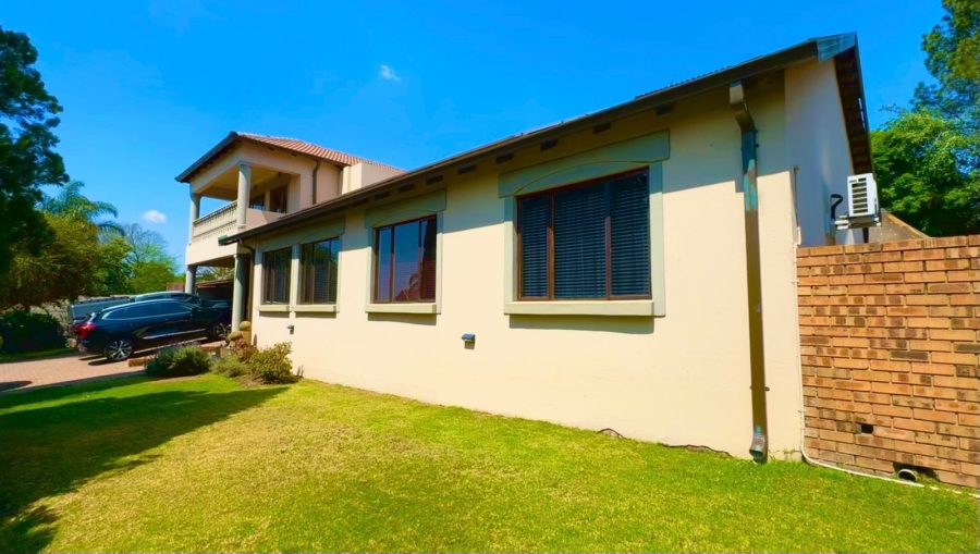 5 Bedroom Property for Sale in Ben Fleur Mpumalanga