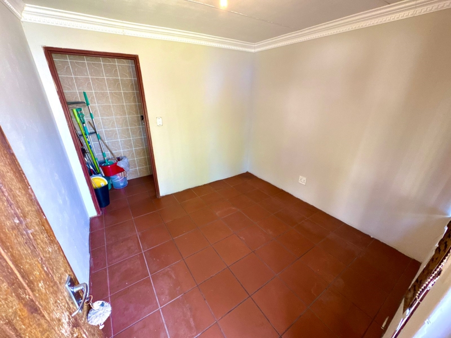 5 Bedroom Property for Sale in Ben Fleur Mpumalanga