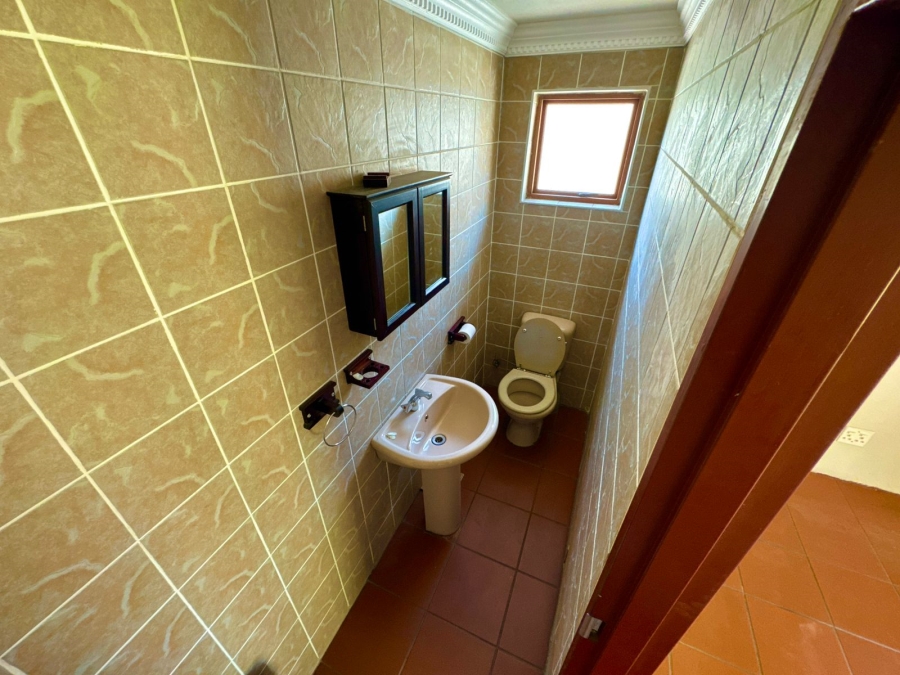 5 Bedroom Property for Sale in Ben Fleur Mpumalanga