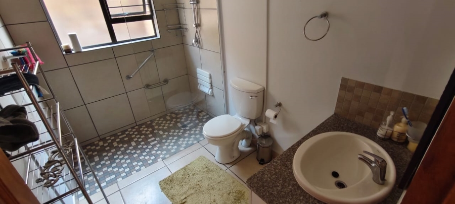 To Let 2 Bedroom Property for Rent in Bateleur Estate Mpumalanga
