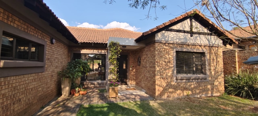 To Let 2 Bedroom Property for Rent in Bateleur Estate Mpumalanga