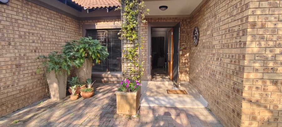To Let 2 Bedroom Property for Rent in Bateleur Estate Mpumalanga