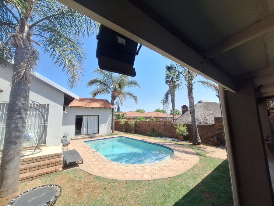 4 Bedroom Property for Sale in Aerorand Mpumalanga