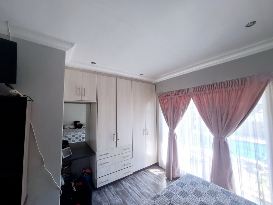 4 Bedroom Property for Sale in Aerorand Mpumalanga