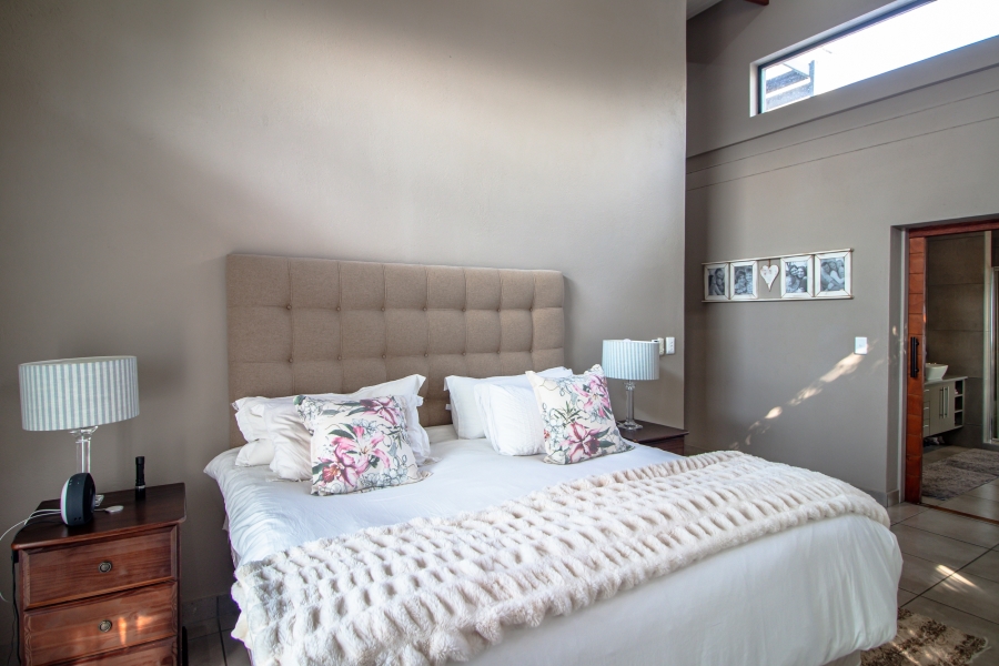 To Let 4 Bedroom Property for Rent in The Rest Nature Estate Mpumalanga