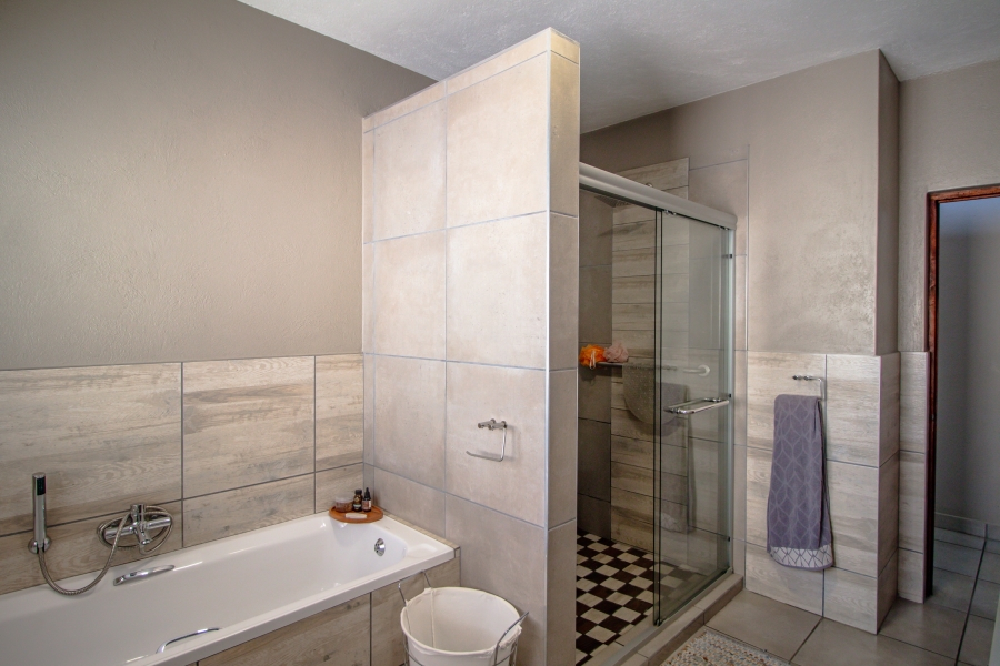 To Let 4 Bedroom Property for Rent in The Rest Nature Estate Mpumalanga