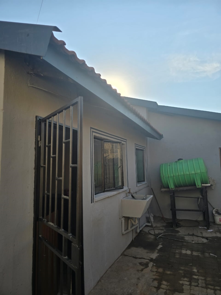 2 Bedroom Property for Sale in Kwaguqa Mpumalanga