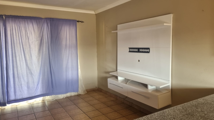 To Let 2 Bedroom Property for Rent in Model Park Mpumalanga