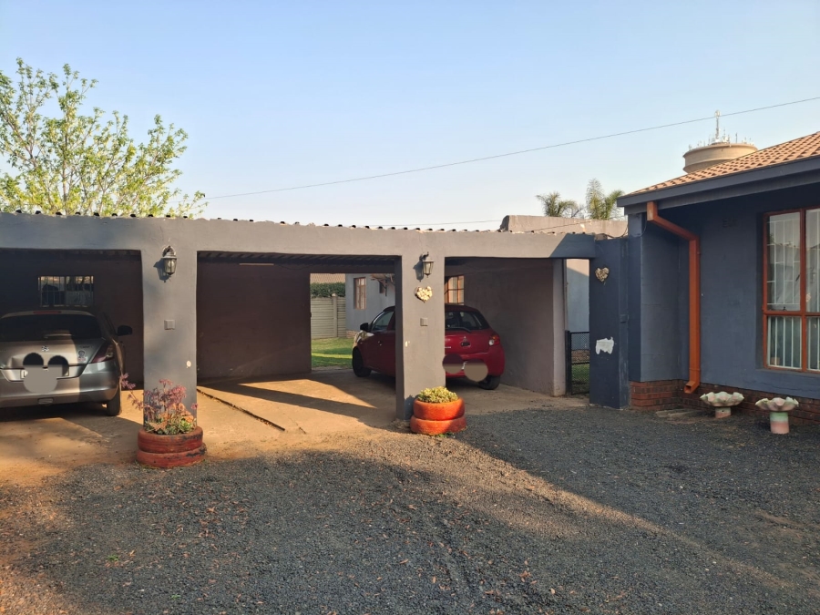 4 Bedroom Property for Sale in Reyno Ridge Mpumalanga