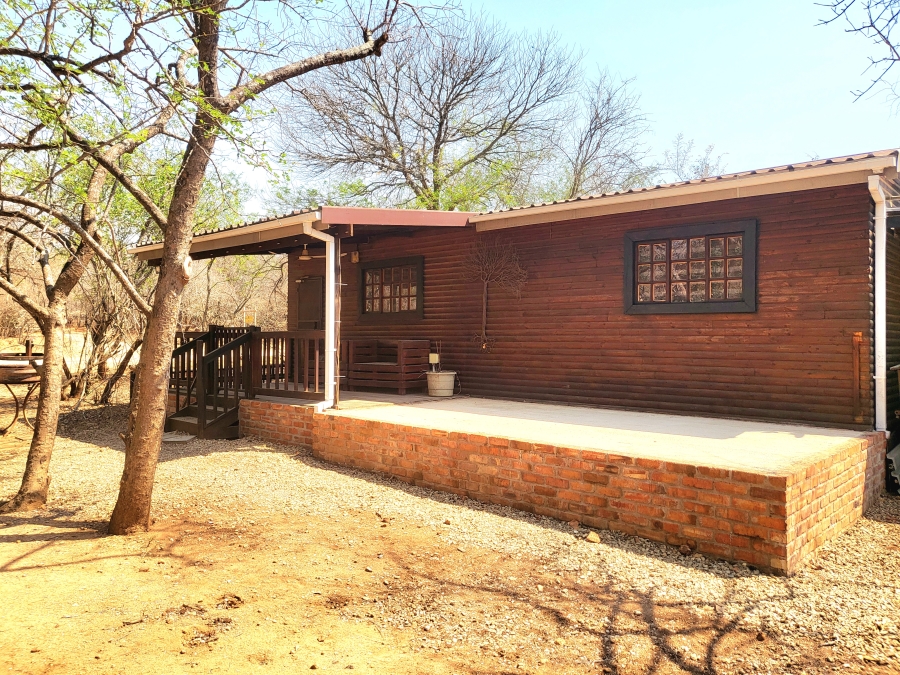 2 Bedroom Property for Sale in Marloth Park Mpumalanga