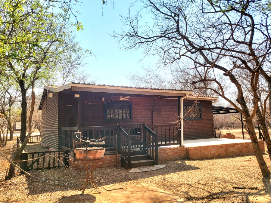2 Bedroom Property for Sale in Marloth Park Mpumalanga