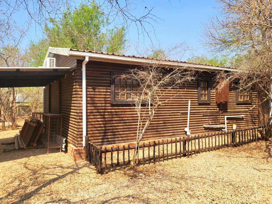 2 Bedroom Property for Sale in Marloth Park Mpumalanga