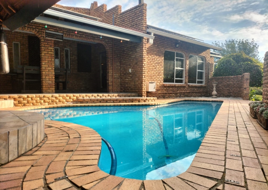 4 Bedroom Property for Sale in Secunda Mpumalanga