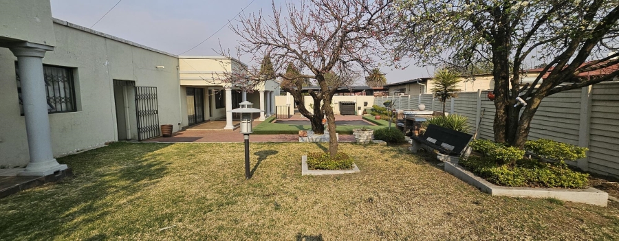 13 Bedroom Property for Sale in Witbank Ext 8 Mpumalanga