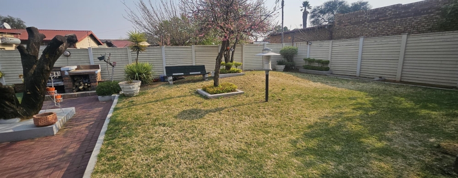 13 Bedroom Property for Sale in Witbank Ext 8 Mpumalanga