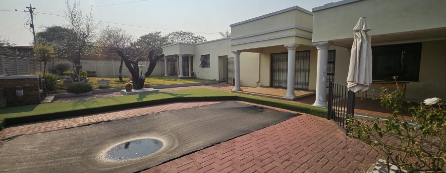 13 Bedroom Property for Sale in Witbank Ext 8 Mpumalanga