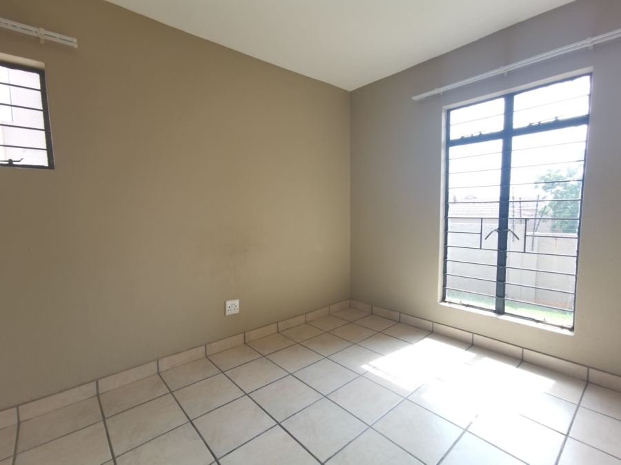 To Let 2 Bedroom Property for Rent in Nelspruit Ext 29 Mpumalanga