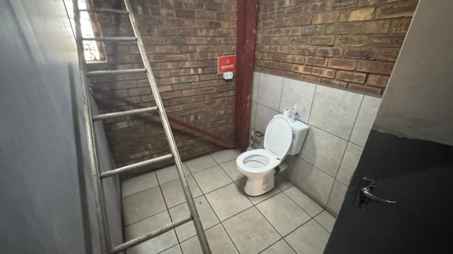 Commercial Property for Sale in Witbank Ext 9 Mpumalanga