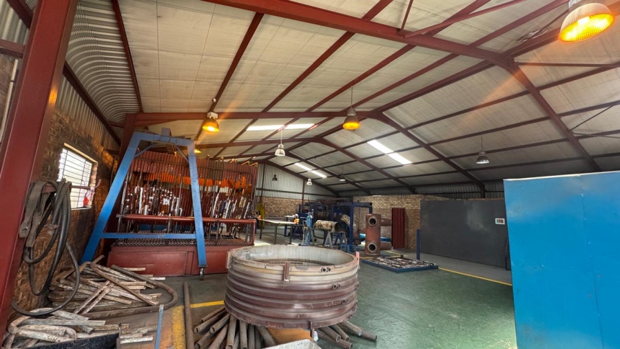 Commercial Property for Sale in Witbank Ext 9 Mpumalanga