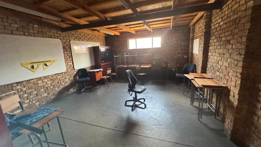 Commercial Property for Sale in Witbank Ext 9 Mpumalanga