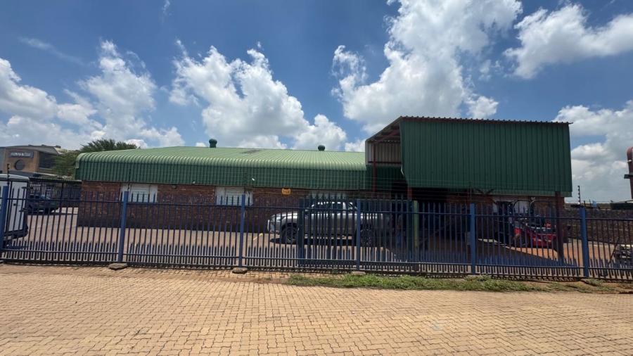 Commercial Property for Sale in Witbank Ext 9 Mpumalanga