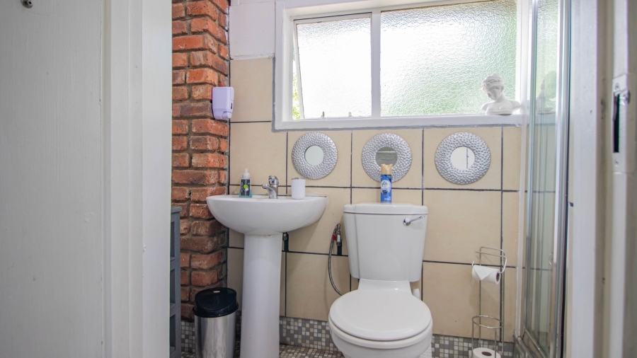 8 Bedroom Property for Sale in Colts Hill Mpumalanga