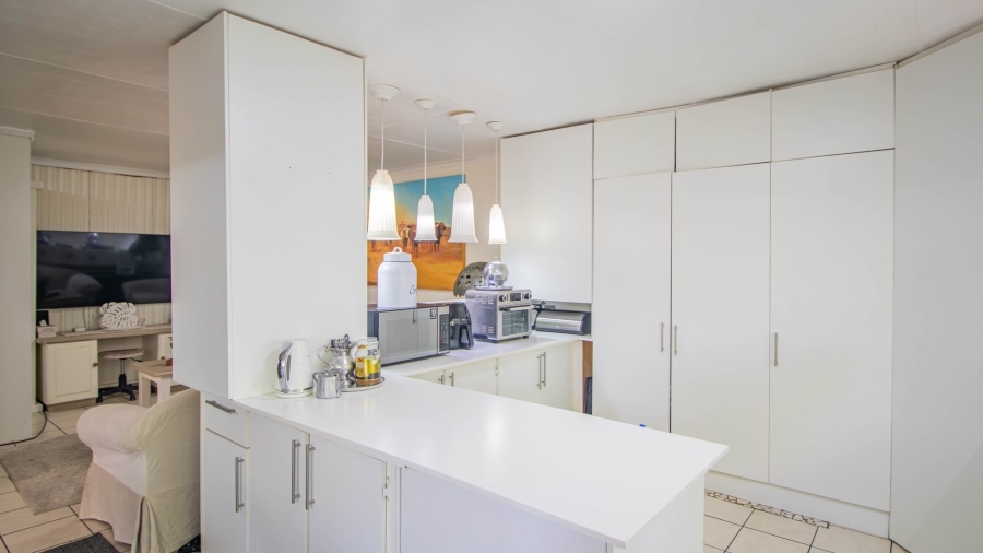 8 Bedroom Property for Sale in Colts Hill Mpumalanga