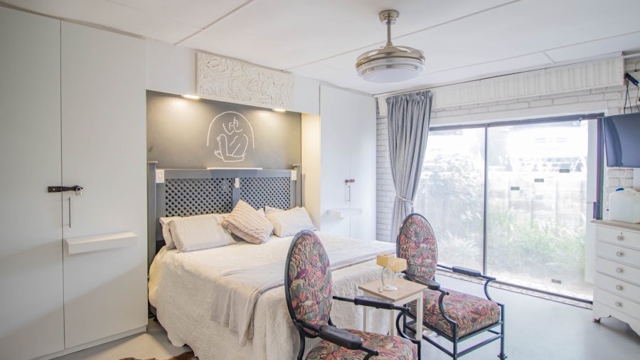 8 Bedroom Property for Sale in Colts Hill Mpumalanga