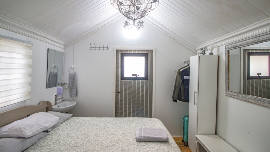 8 Bedroom Property for Sale in Colts Hill Mpumalanga