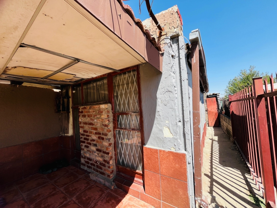 3 Bedroom Property for Sale in Embalenhle Ext 14 Mpumalanga