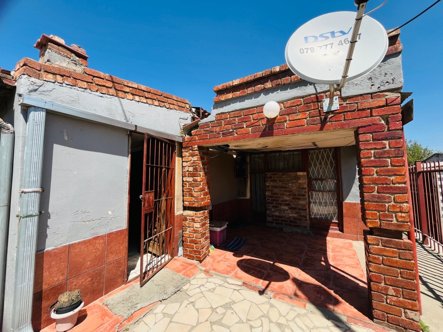 3 Bedroom Property for Sale in Embalenhle Ext 14 Mpumalanga