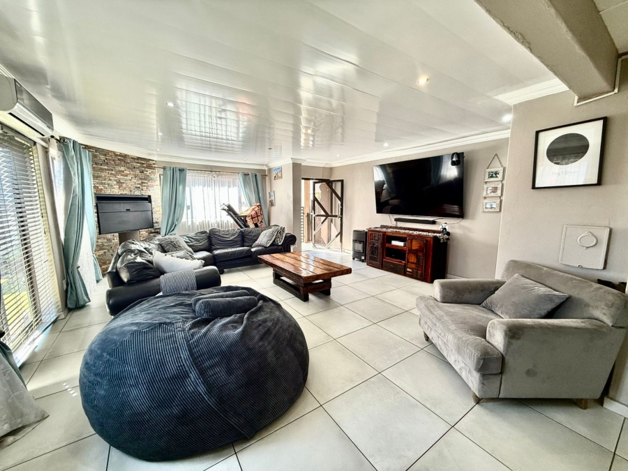 3 Bedroom Property for Sale in Secunda Mpumalanga