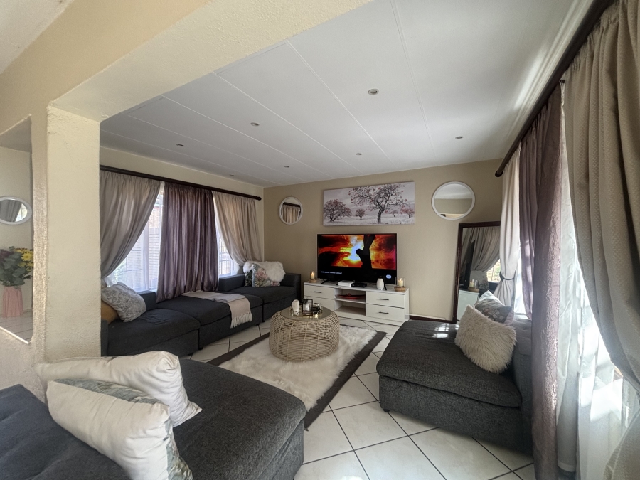 3 Bedroom Property for Sale in Ben Fleur Mpumalanga