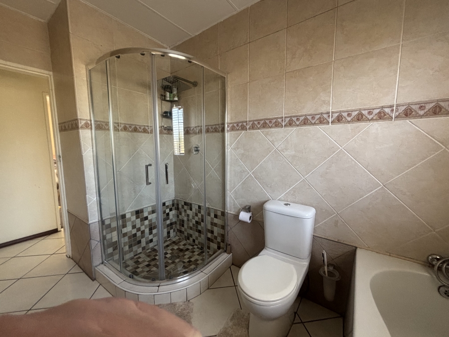 3 Bedroom Property for Sale in Ben Fleur Mpumalanga
